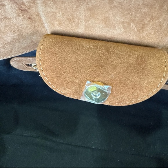 Claudia Firenze 2 Handle Suede Carmel Color Handbag Purse  Made In Italy NWT - Picture 9 of 16